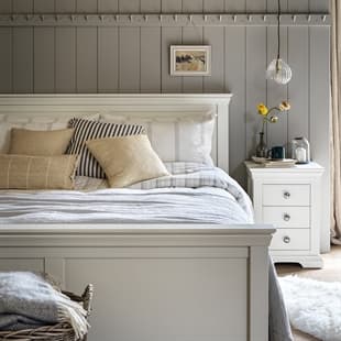 Chantilly Warm White