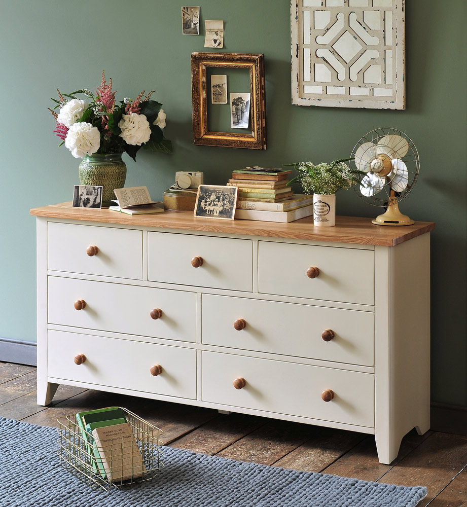 painted-chest-of-drawers-cream-furniture-green-walls