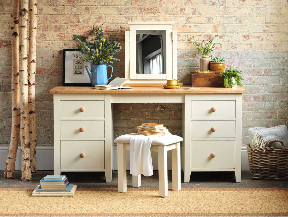 painted-furniture-cream-furniture-mottisfont-dressing-table-dream-bedroom-brick-wall
