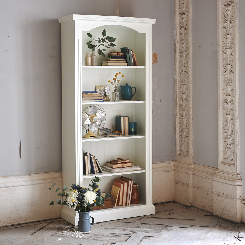 white-bookcase-painted-furniture-bookcase-beauty-vintage-home-rustic-home-country-living