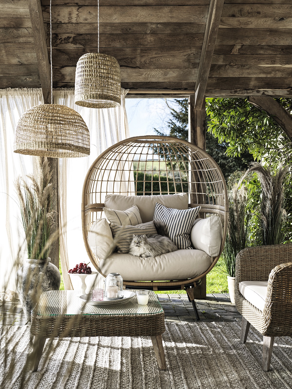 Driffield Cocoon Love Seat, rattan garden furniture